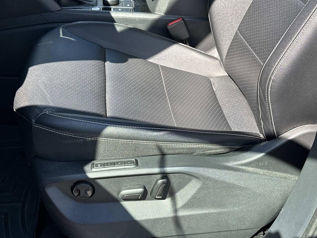 Used 2021 Volkswagen Atlas SEL AWD/4WD image 19