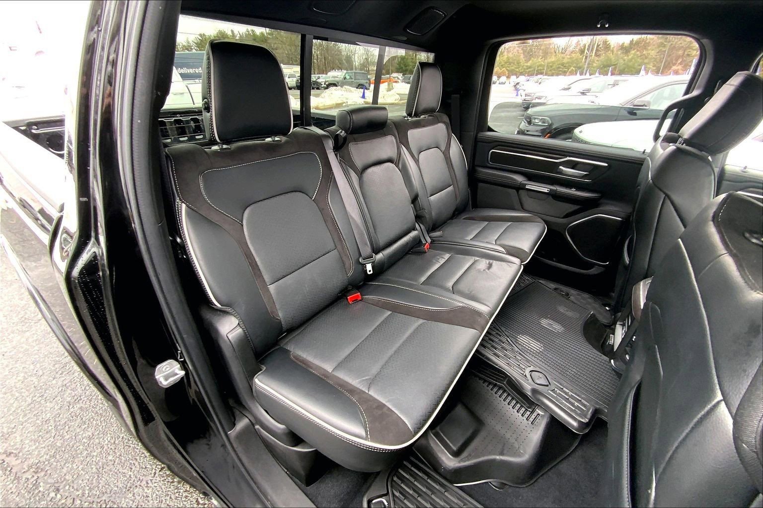 Used 2025 RAM 1500 Laramie AWD/4WD image 18