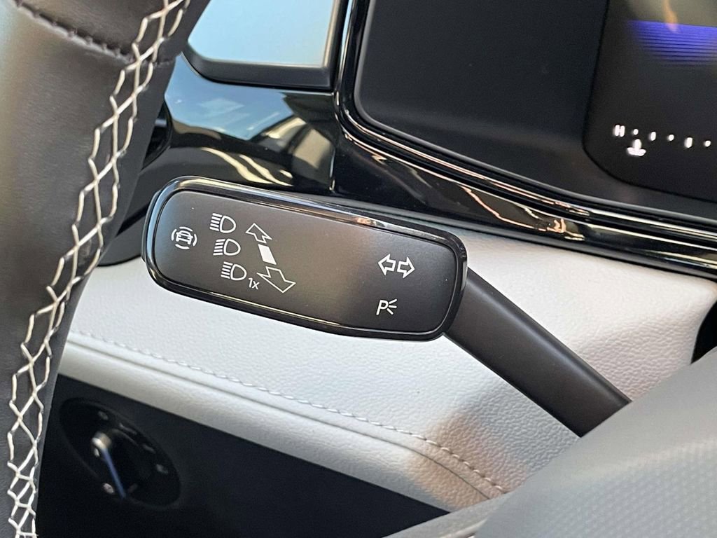 New 2026 Volkswagen Taos S FWD image 20