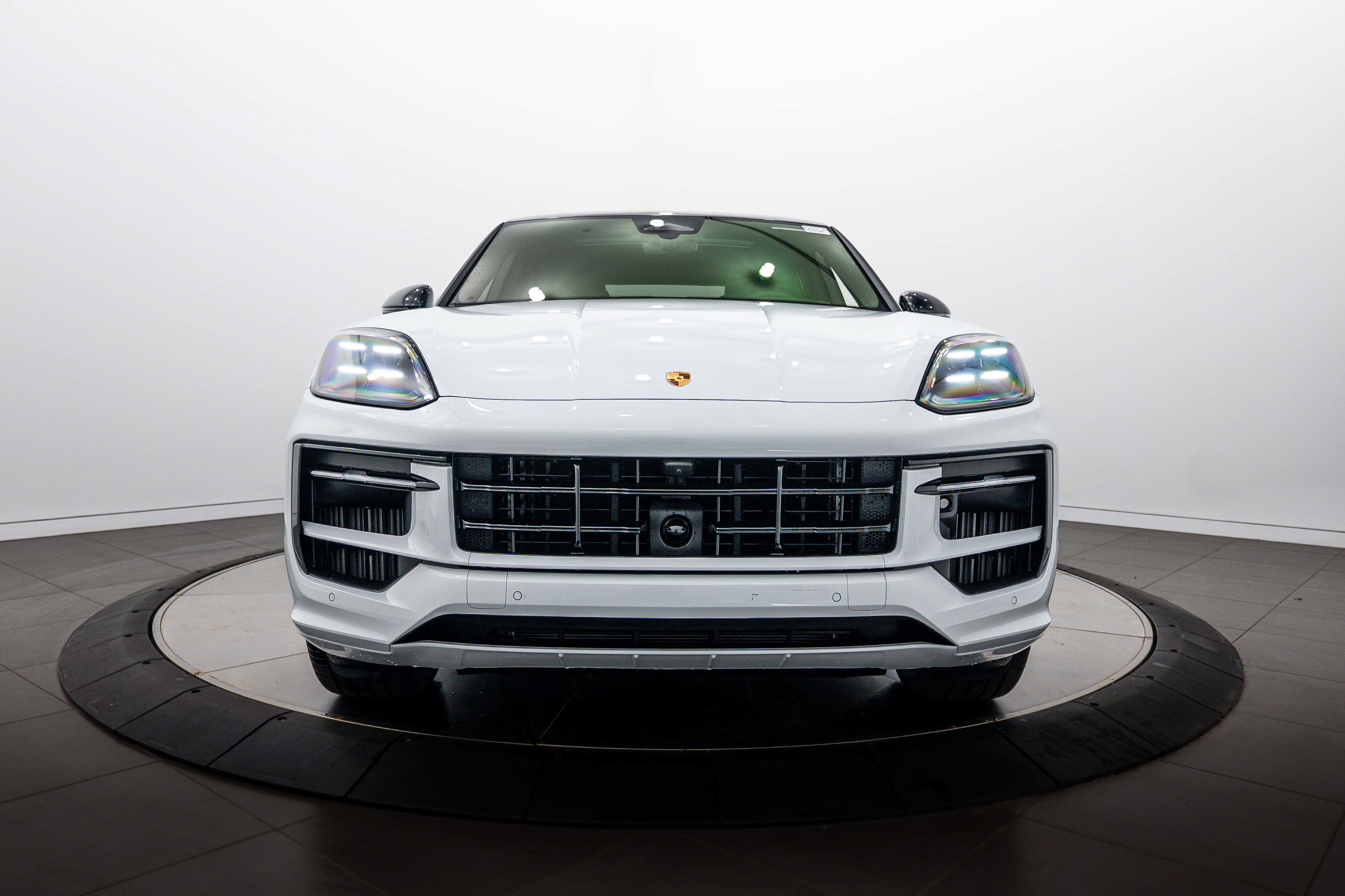 New 2026 Porsche Cayenne GTS AWD/4WD image 10