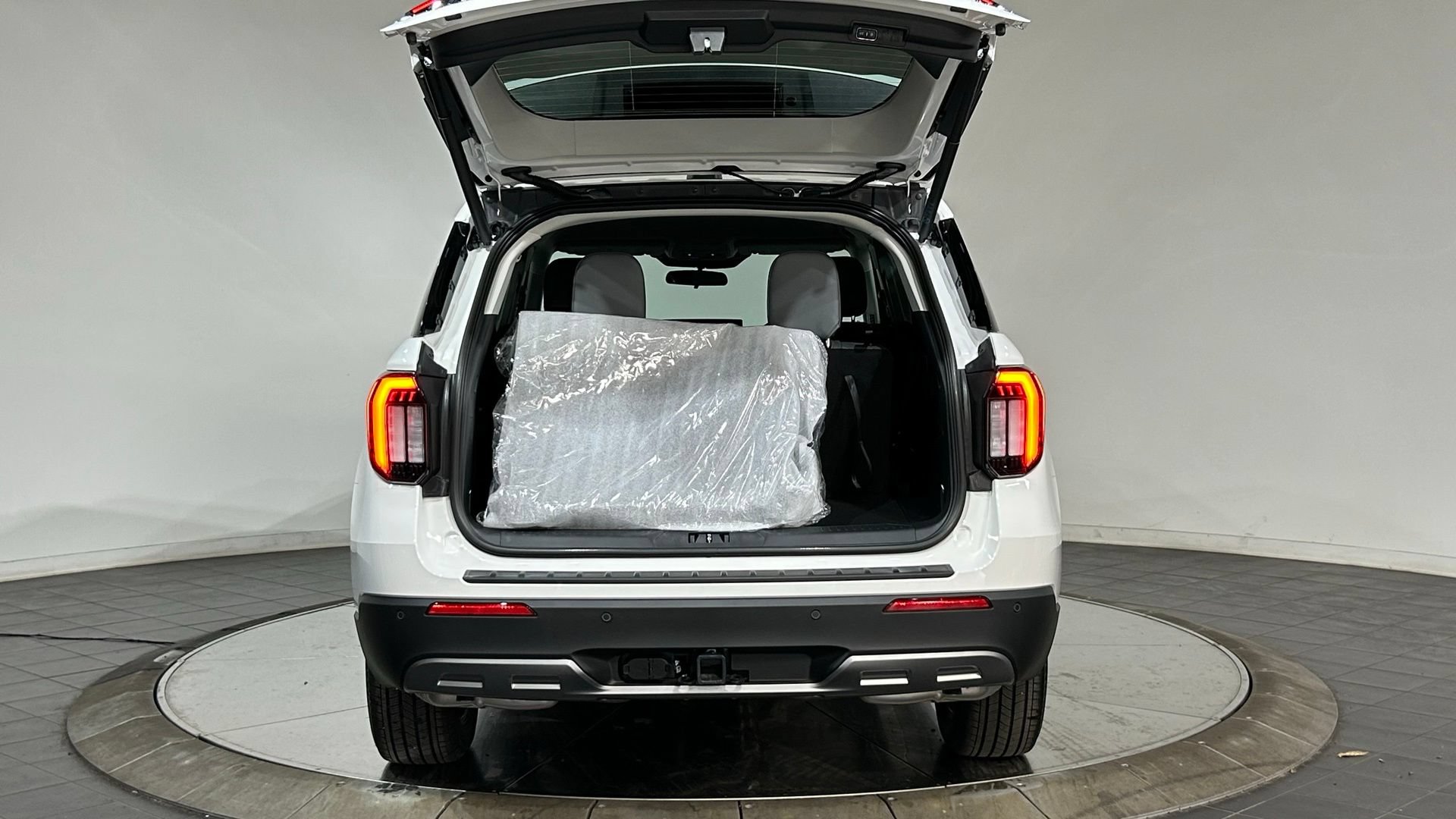 New 2026 Ford Explorer Active w/ Active Comfort Package AWD/4WD image 30