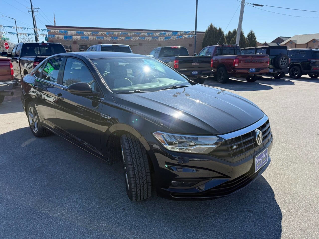 Used 2019 Volkswagen Jetta R-Line FWD image 4