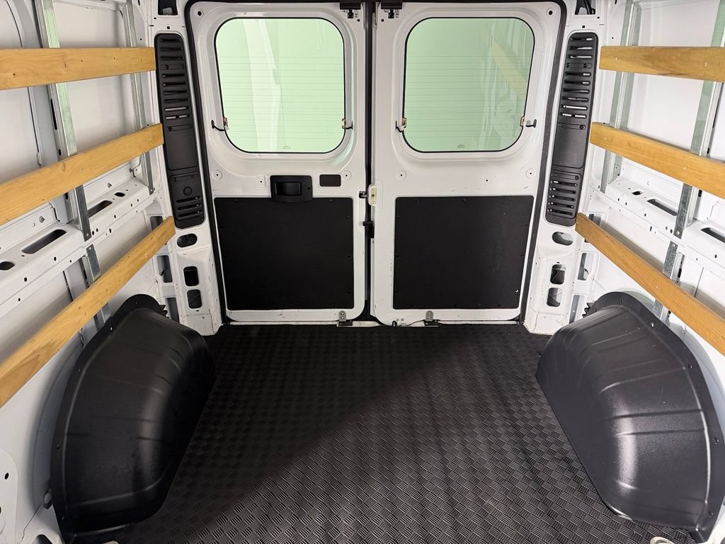 Used 2025 RAM ProMaster 2500 w/ U-Haul Equipment Group FWD image 19