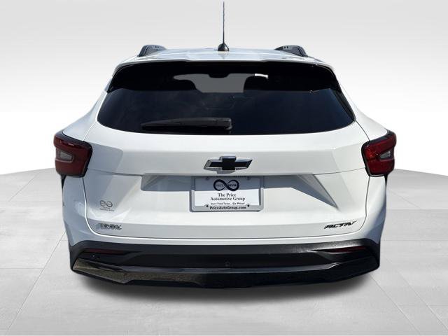 Used 2024 Chevrolet Trax ACTIV w/ Sunroof Package FWD image 7