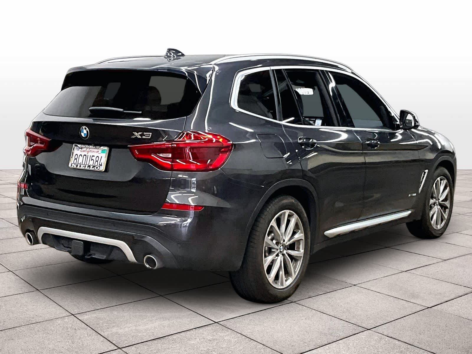 Used 2018 BMW X3 xDrive30i AWD/4WD image 15