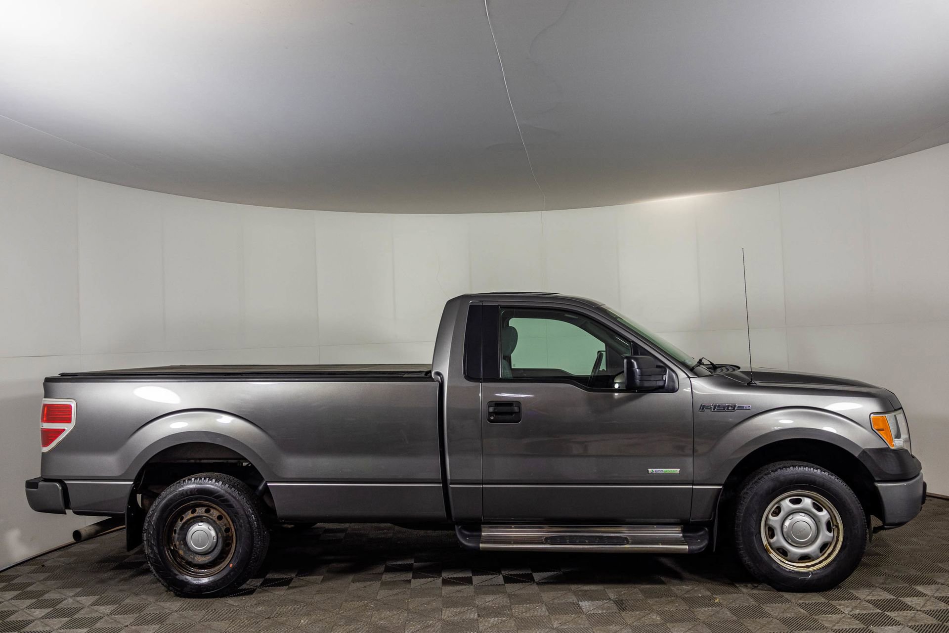 Used 2014 Ford F150 XL w/ Trailer Tow Package RWD image 9