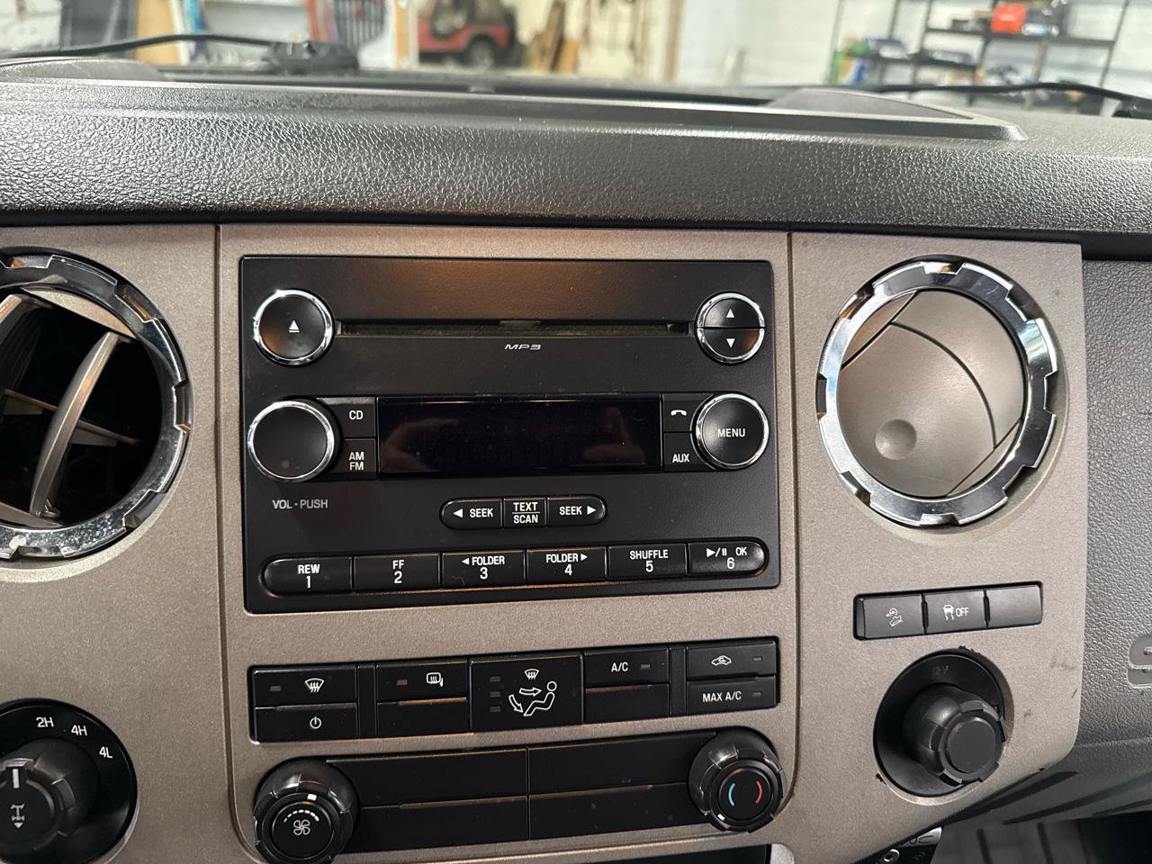 Used 2015 Ford F350 XLT w/ XLT Value Package AWD/4WD image 19