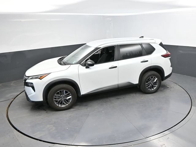 Used 2024 Nissan Rogue S AWD/4WD image 44