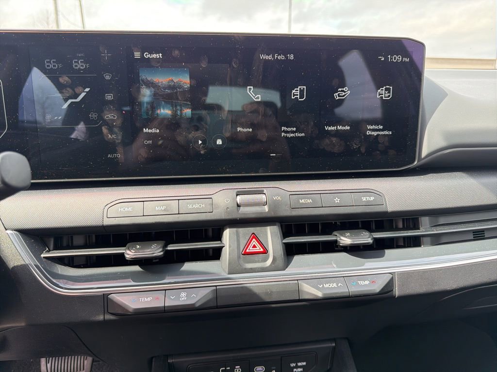 Used 2025 Kia K4 EX image 20