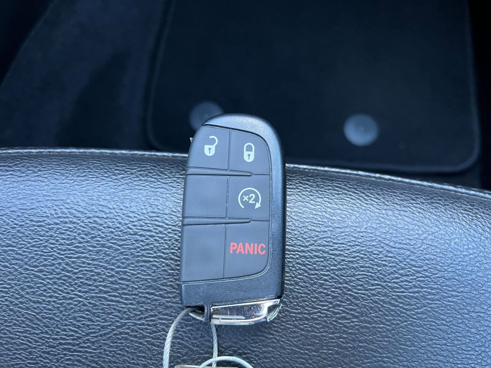 Used 2025 Jeep Compass Limited image 23