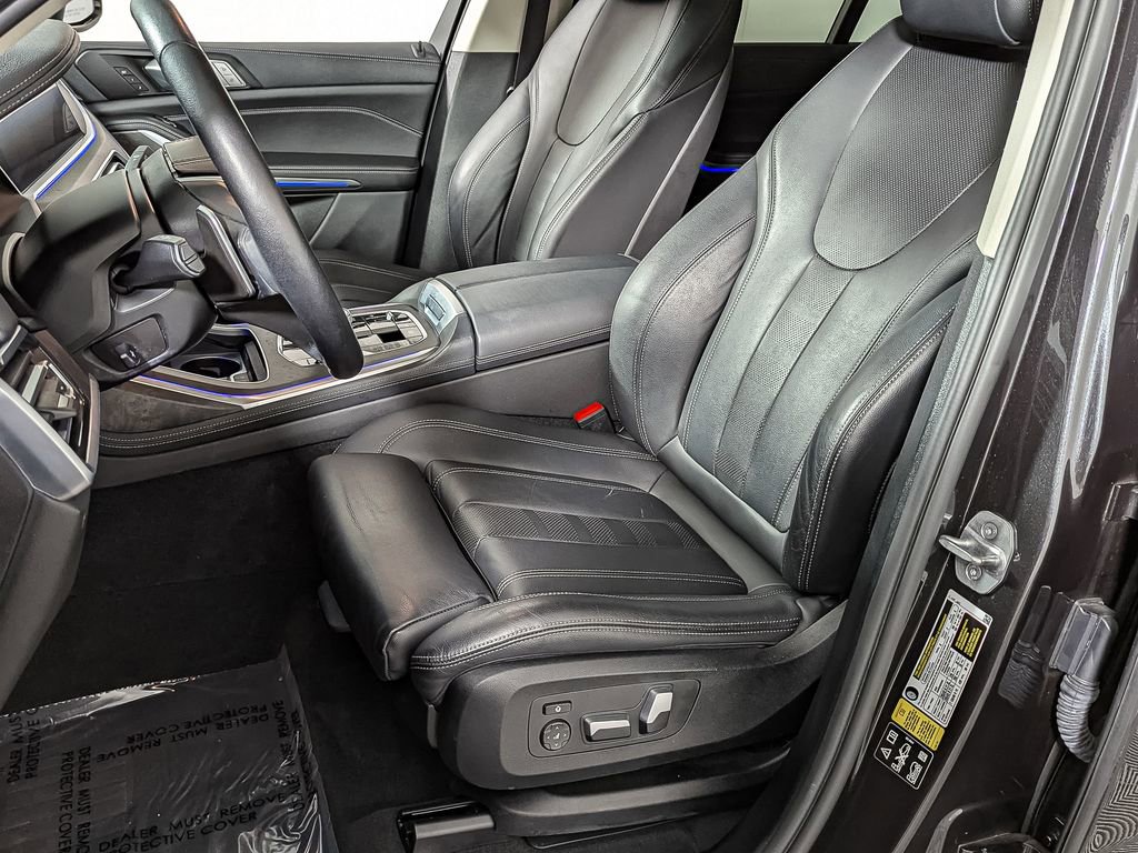 Used 2022 BMW X7 xDrive40i w/ Executive Package image 17