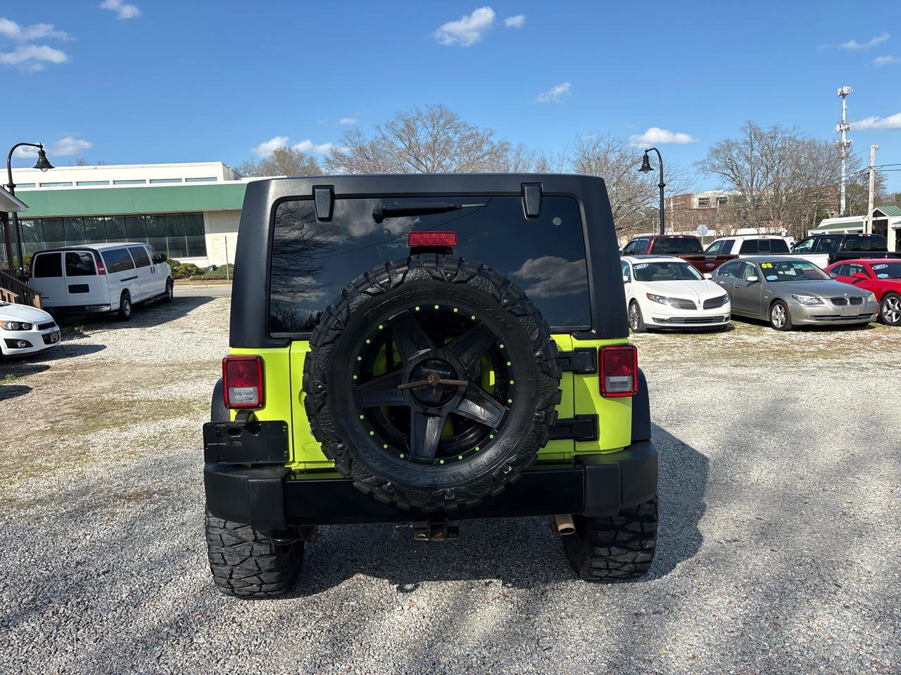 Used 2016 Jeep Wrangler Unlimited Rubicon w/ Max Tow Package image 10