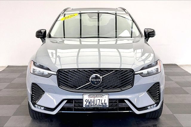 Used 2026 Volvo XC60 B5 Plus w/ Climate Package PRO AWD/4WD image 2