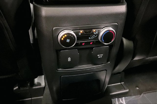 Used 2024 Ford Explorer ST w/ Technology Package AWD/4WD image 34