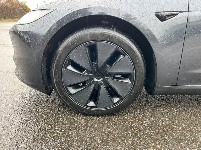 Used 2025 Tesla Model 3 Long Range image 31