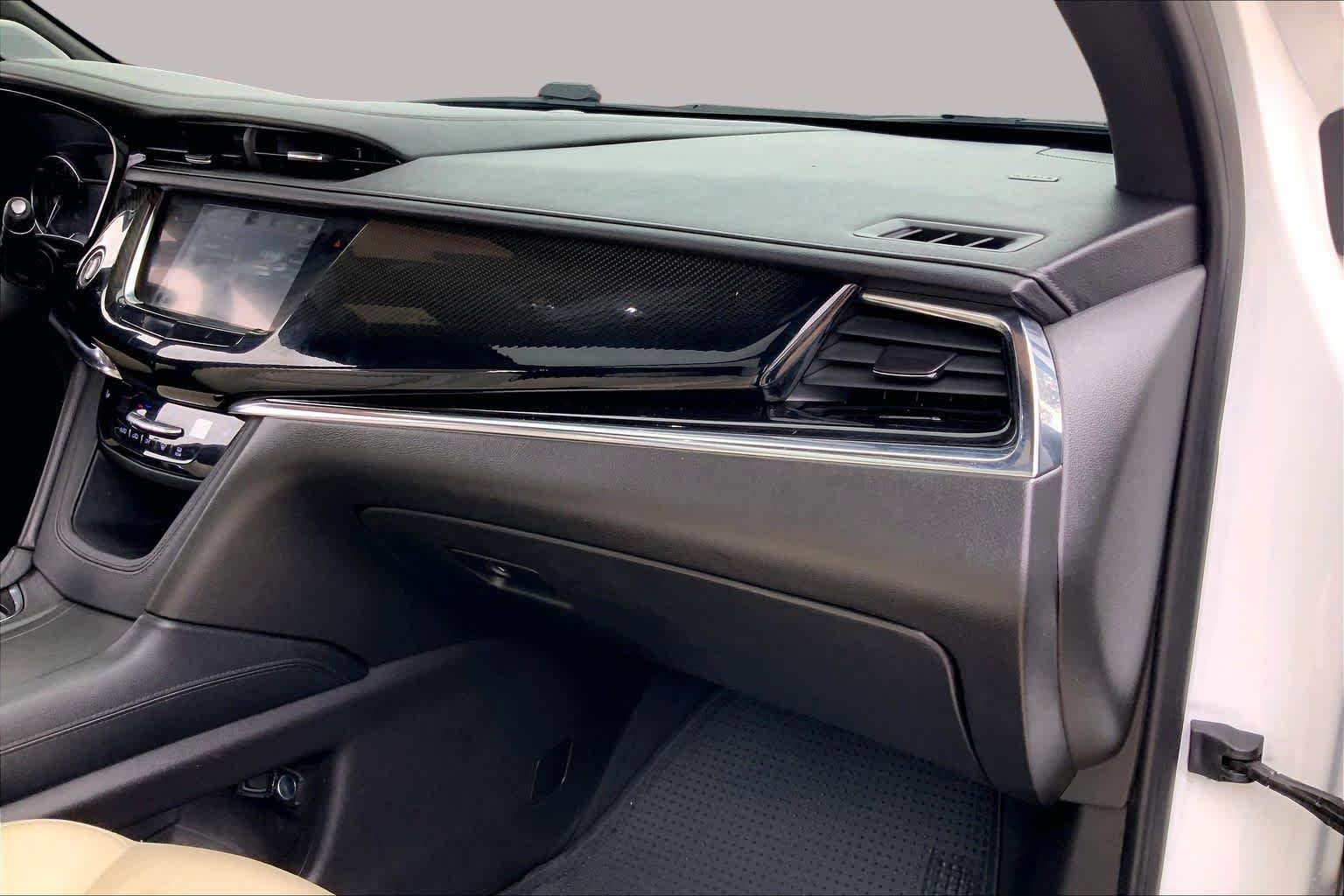 Used 2020 Cadillac XT6 Sport AWD/4WD image 19