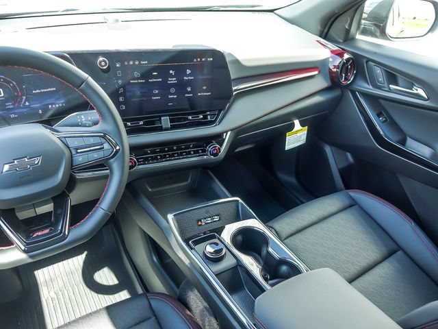 New 2026 Chevrolet Equinox RS w/ LPO, Floor Liner Package FWD image 18