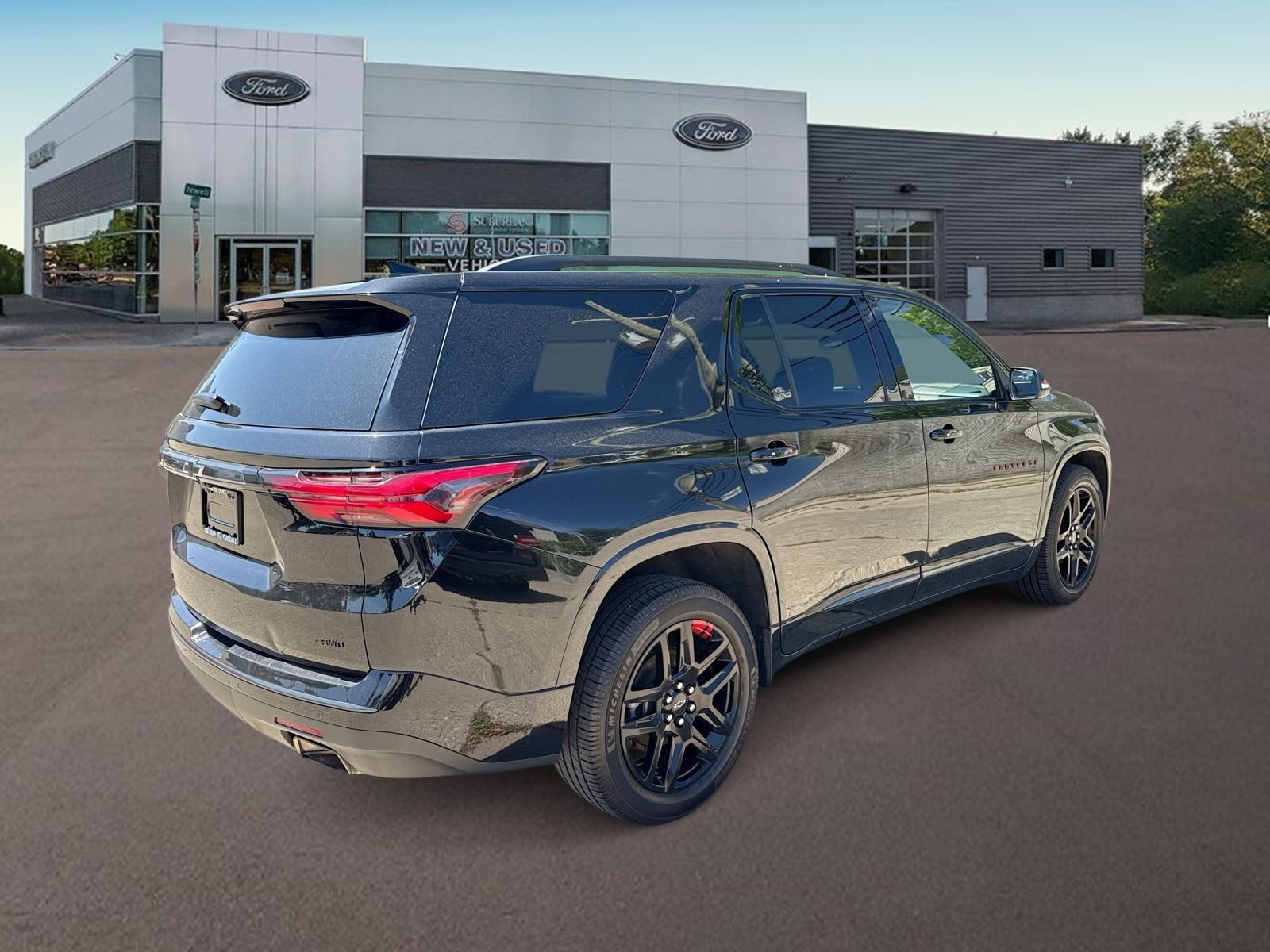 Used 2022 Chevrolet Traverse Premier w/ Redline Edition AWD/4WD image 11