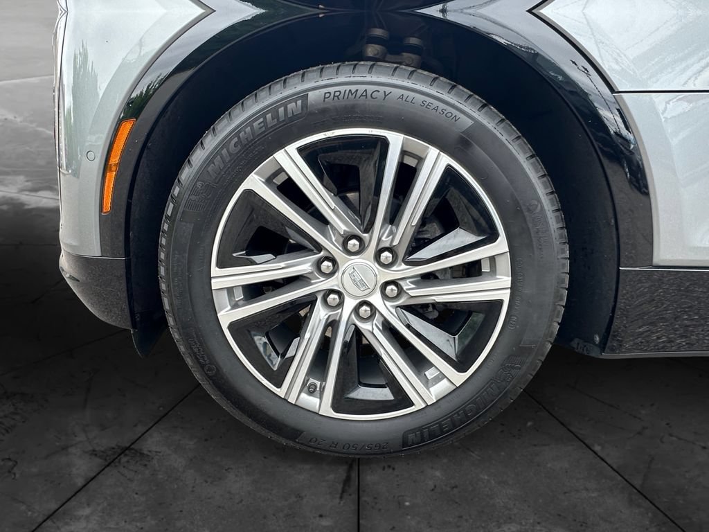 Used 2024 Cadillac Lyriq Luxury AWD/4WD image 14