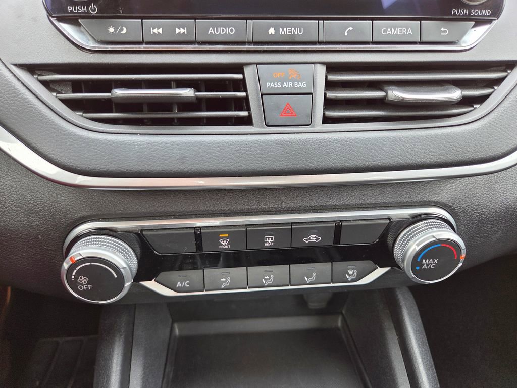 Used 2022 Nissan Altima 2.5 SV FWD image 21