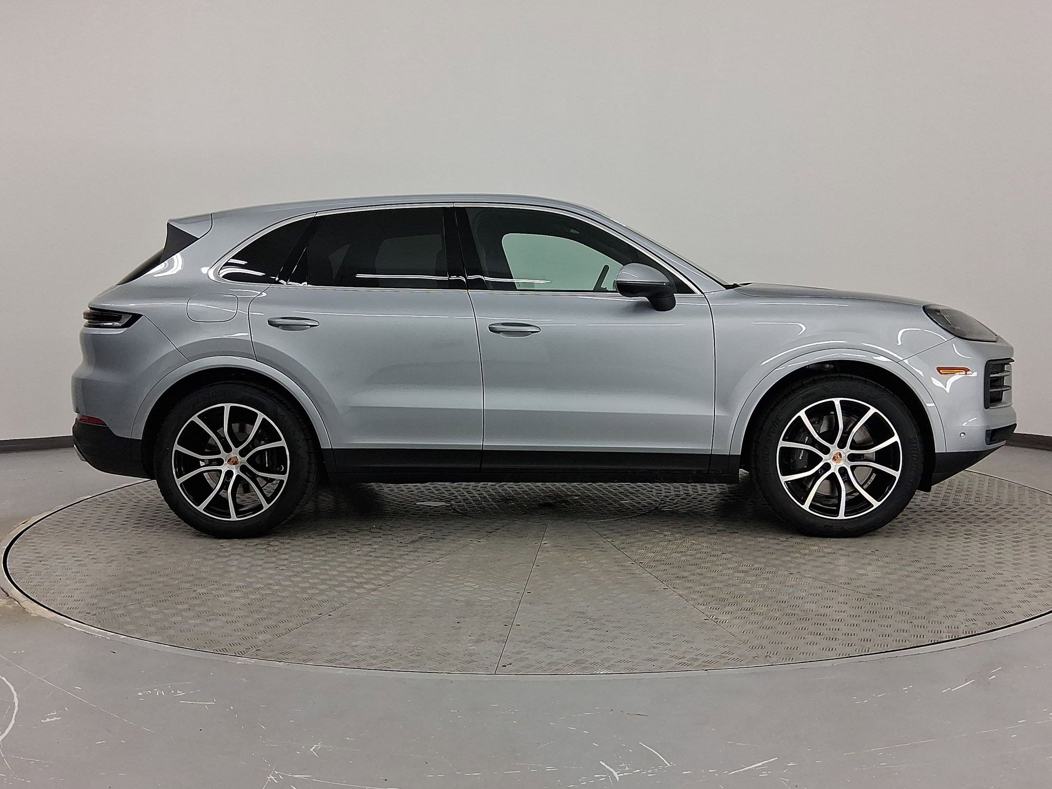 New 2026 Porsche Cayenne AWD/4WD image 8