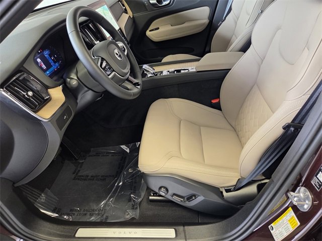 Certified 2026 Volvo XC60 B5 Core image 14