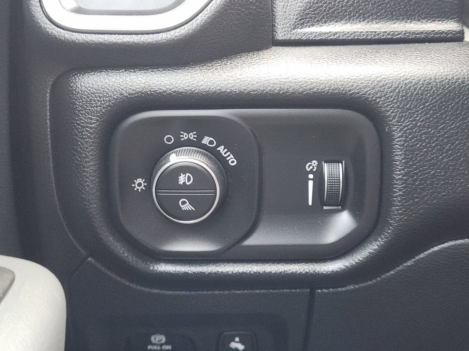 Used 2022 RAM 1500 Lone Star RWD image 22