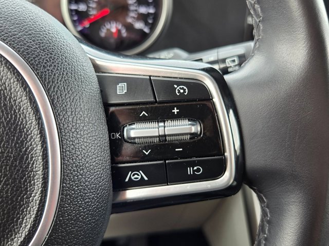 Used 2024 Kia Carnival LX image 22