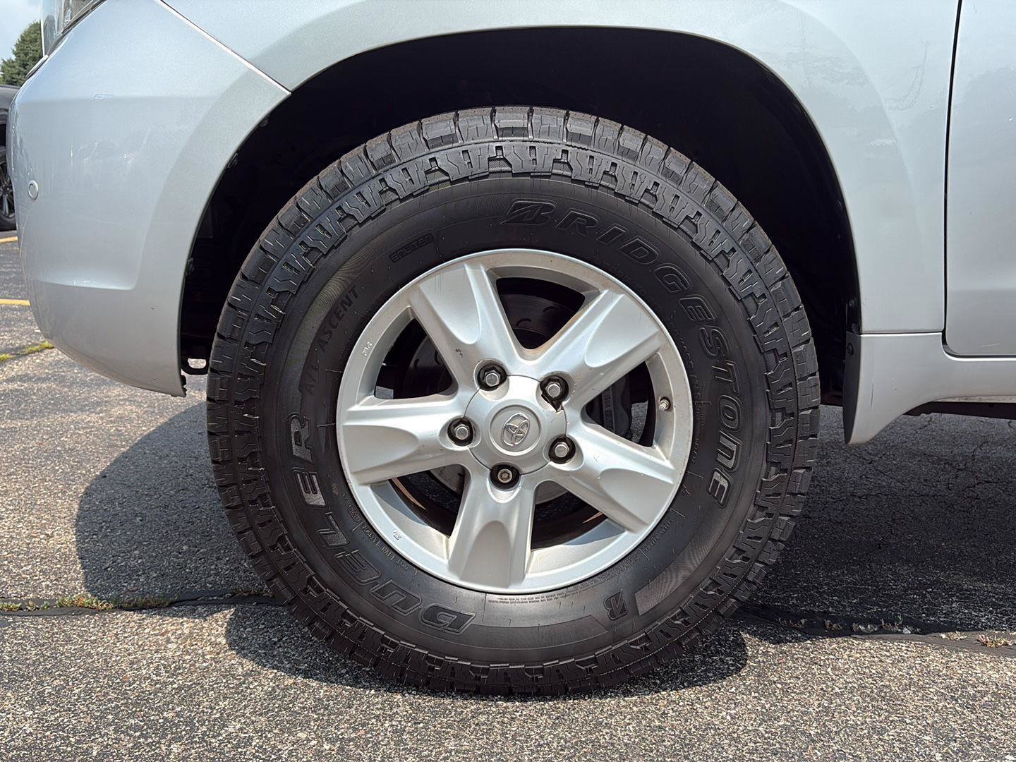 Used 2009 Toyota Land Cruiser w/ Upgrade Pkg AWD/4WD image 18