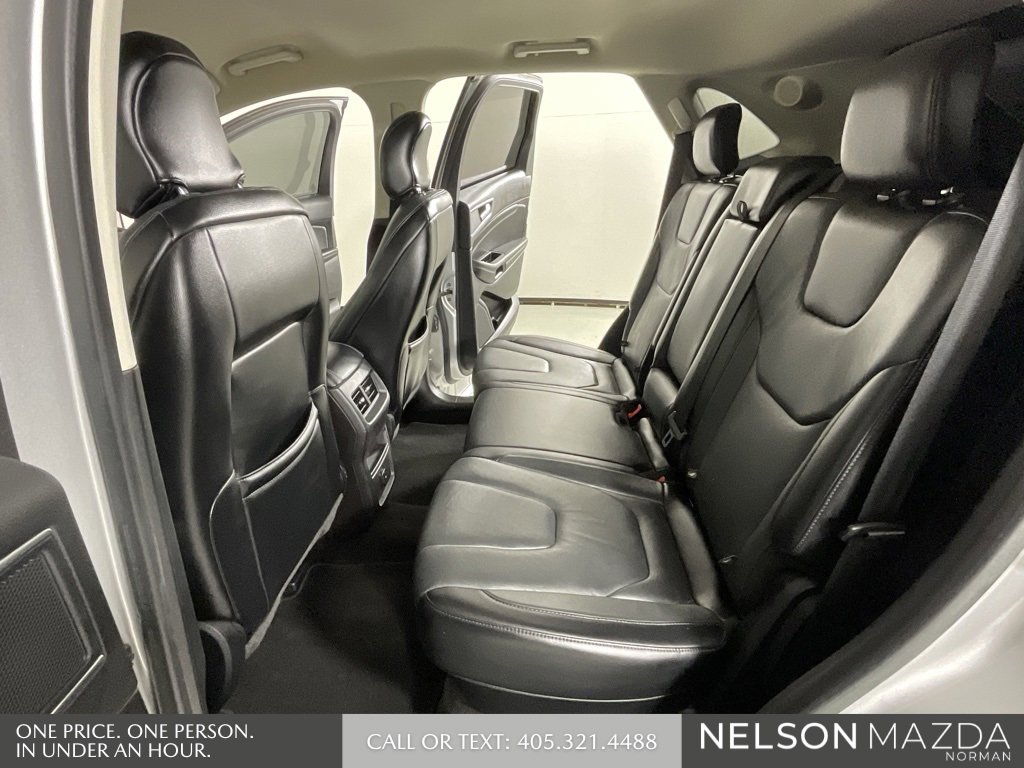 Used 2018 Ford Edge Titanium image 26