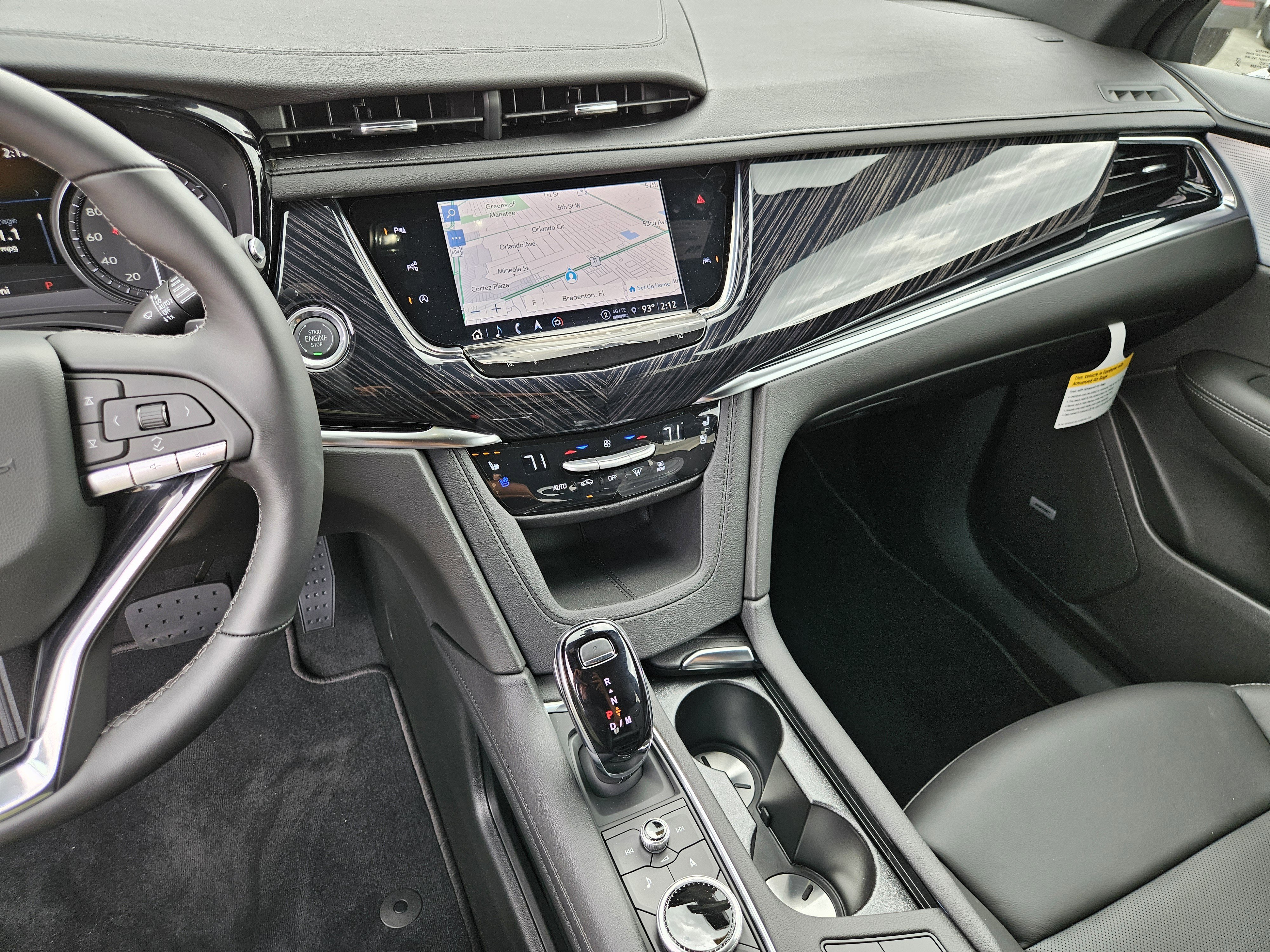 New 2025 Cadillac XT6 Premium Luxury w/ Technology Package FWD image 26