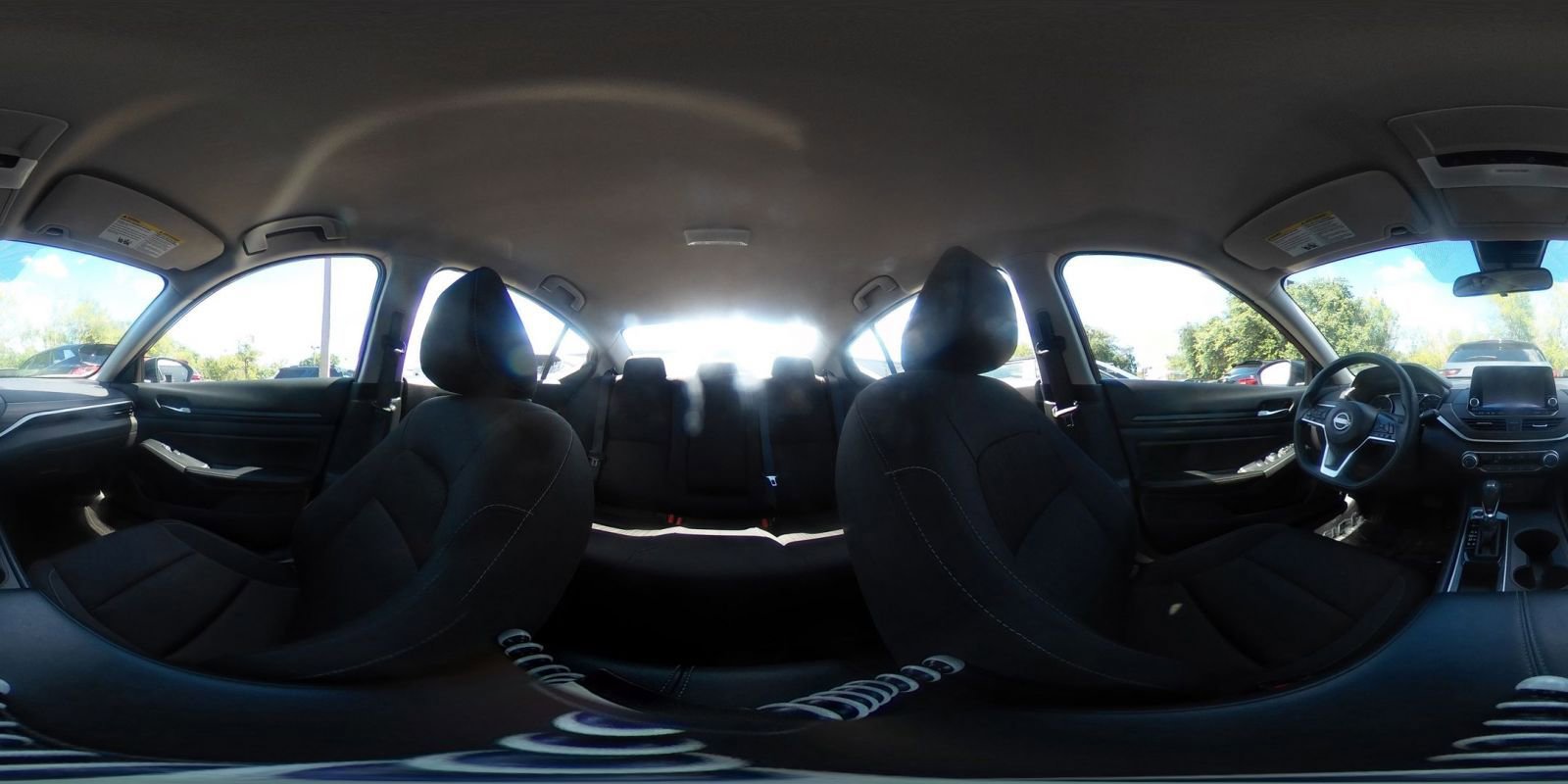 Used 2025 Nissan Altima 2.5 SV FWD image 42