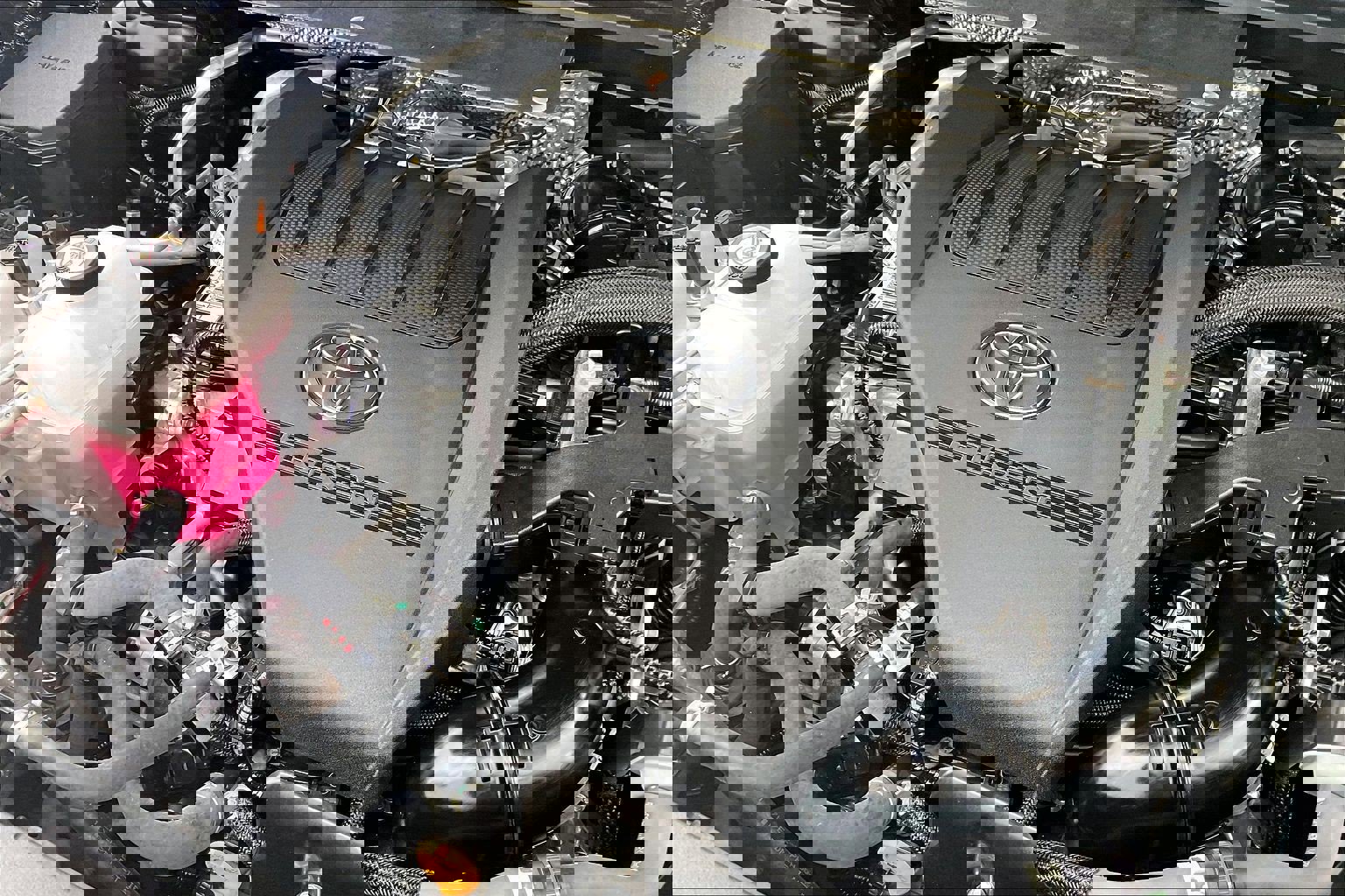 Used 2025 Toyota Highlander XLE image 37