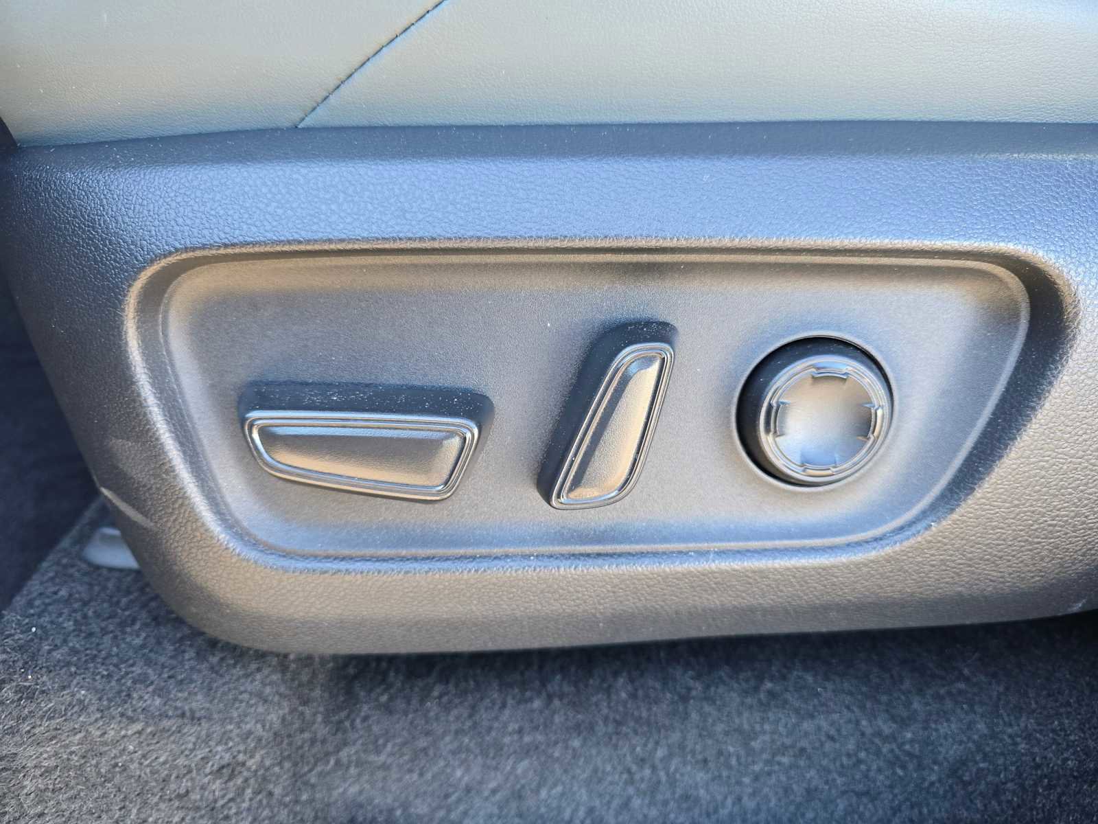 Certified 2025 Toyota 4Runner Trailhunter image 24