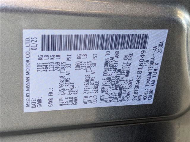 Used 2025 Nissan Rogue SV image 24