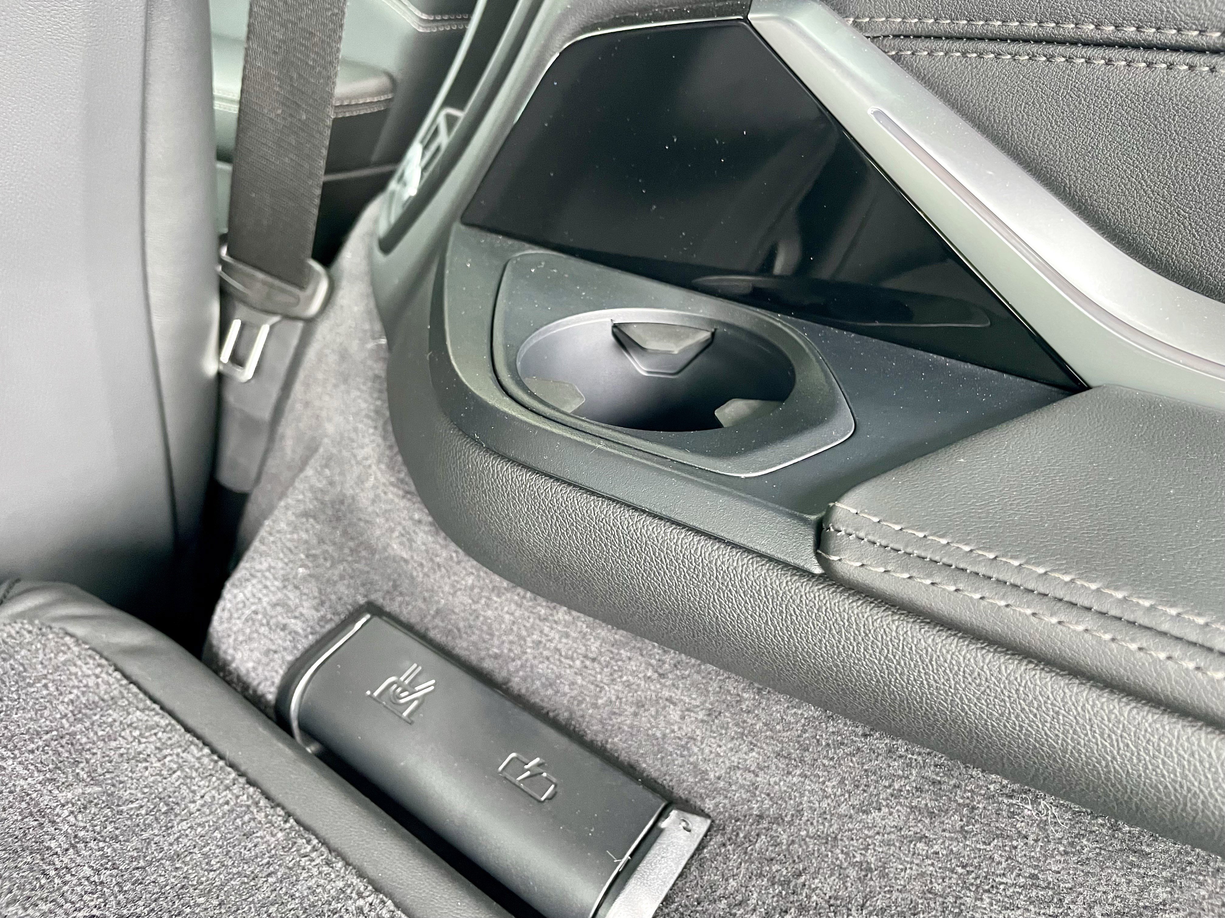 Used 2025 BMW ALPINA XB7 image 42