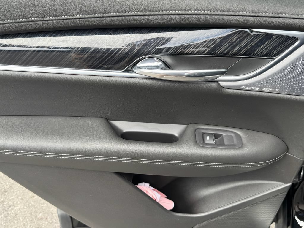 Used 2023 Cadillac XT6 Premium Luxury AWD/4WD image 38
