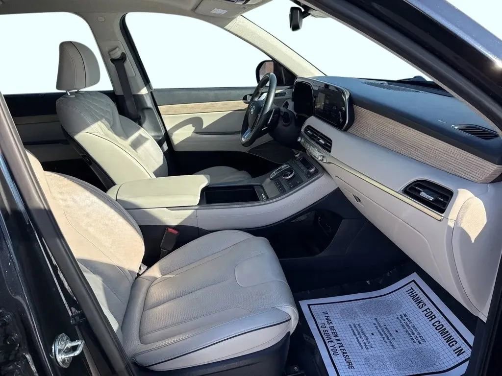 Used 2021 Hyundai Palisade Limited image 14