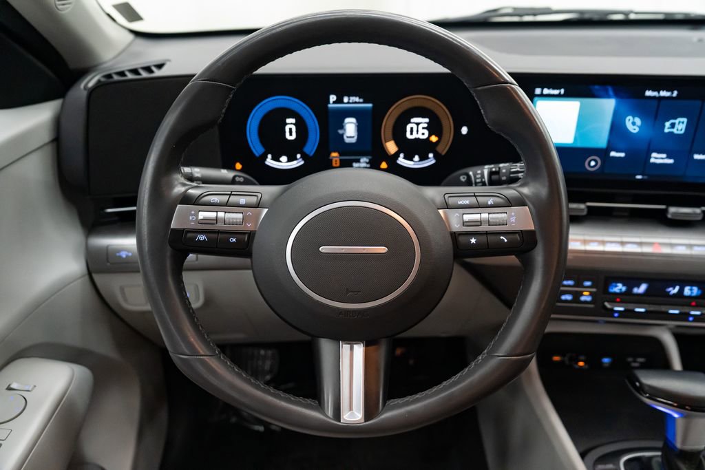 Used 2024 Hyundai Kona SEL image 14