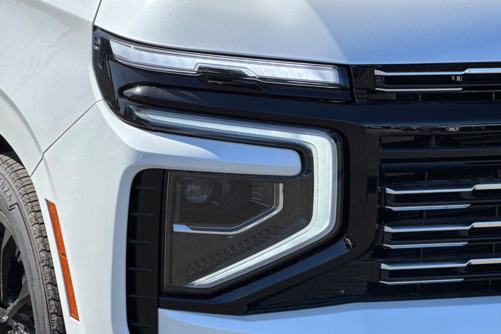 New 2025 Chevrolet Suburban High Country image 37