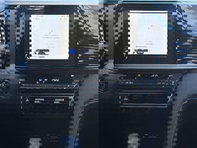 Used 2025 Toyota Camry LE image 17