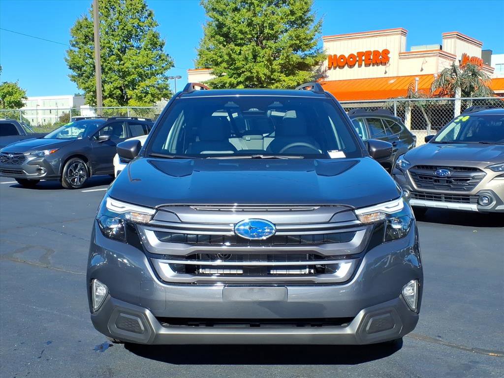 New 2025 Subaru Forester Premium image 2