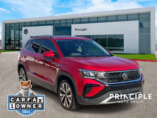 Certified 2023 Volkswagen Taos SE w/ Panoramic Sunroof Package image 3