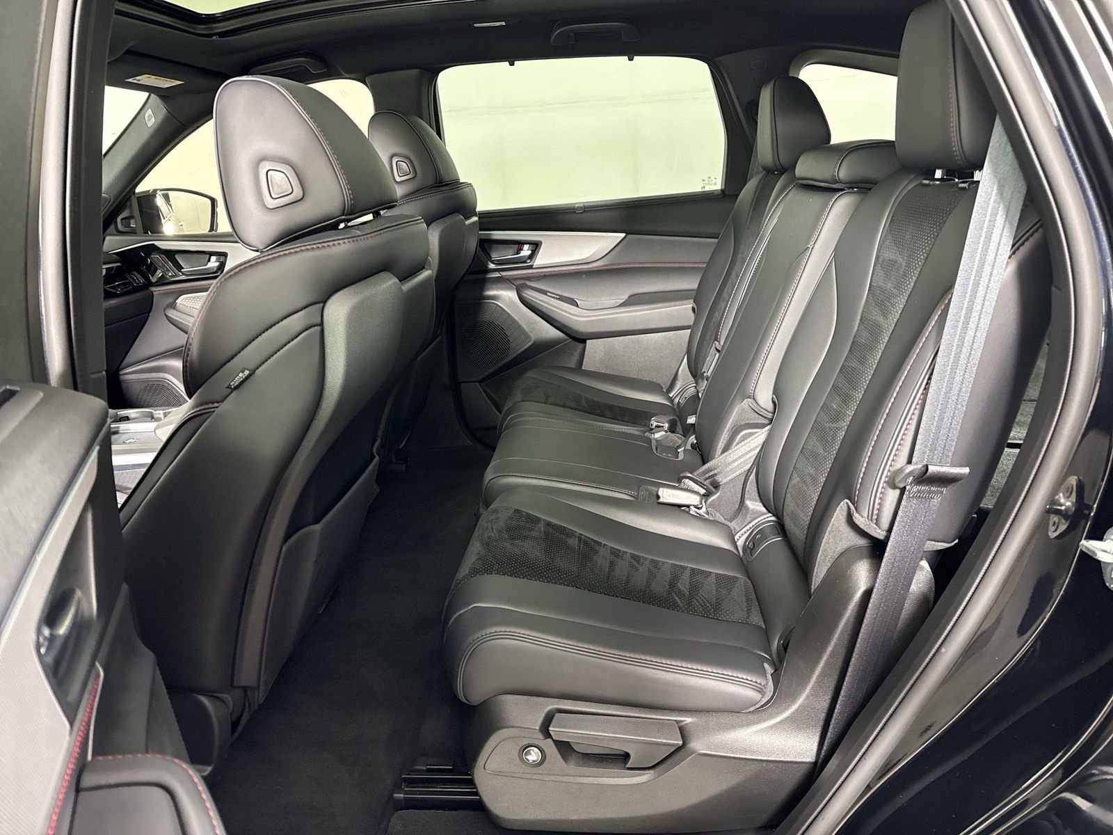 Certified 2023 Acura MDX A-Spec image 24