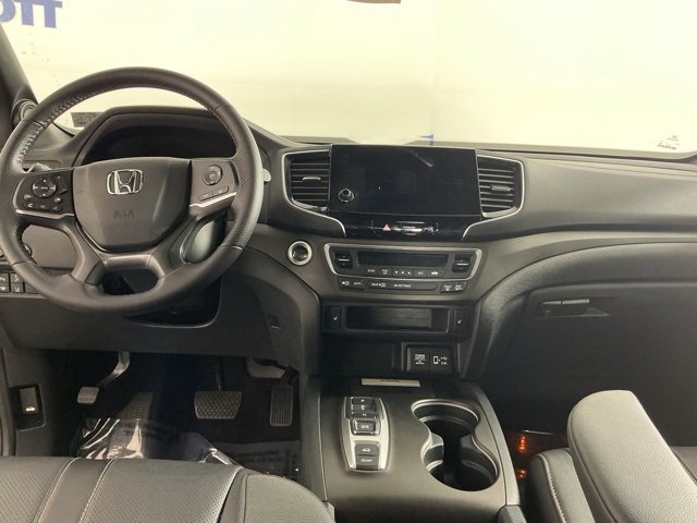 Certified 2023 Honda Passport TrailSport image 34