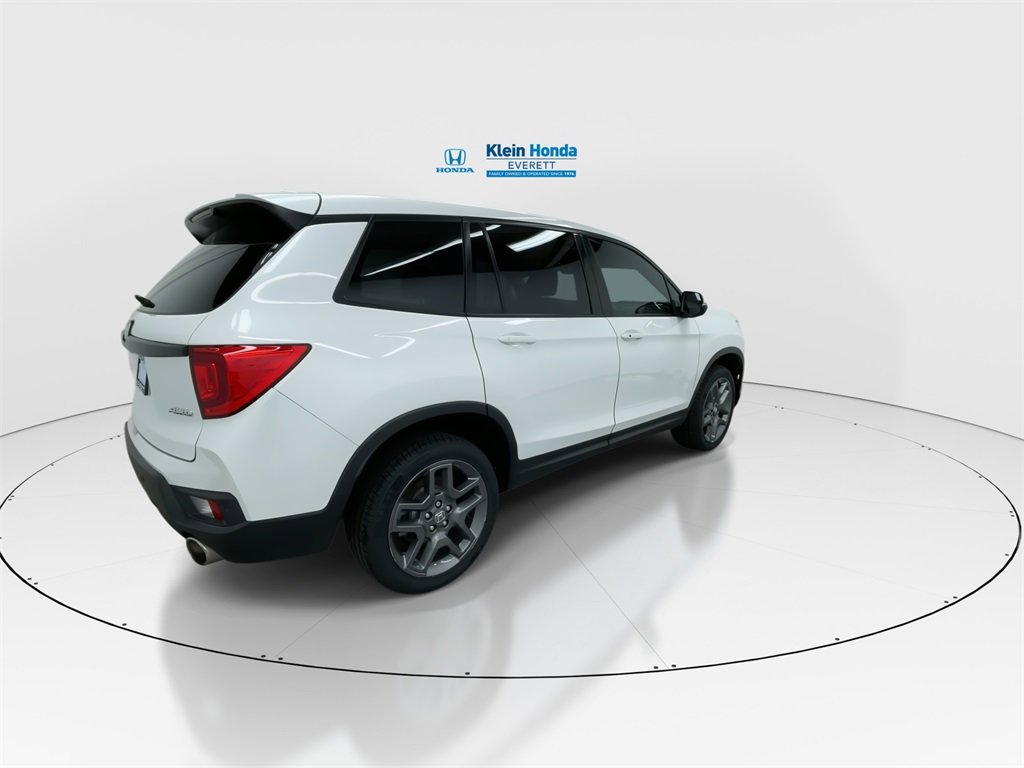 Used 2023 Honda Passport EX-L image 2