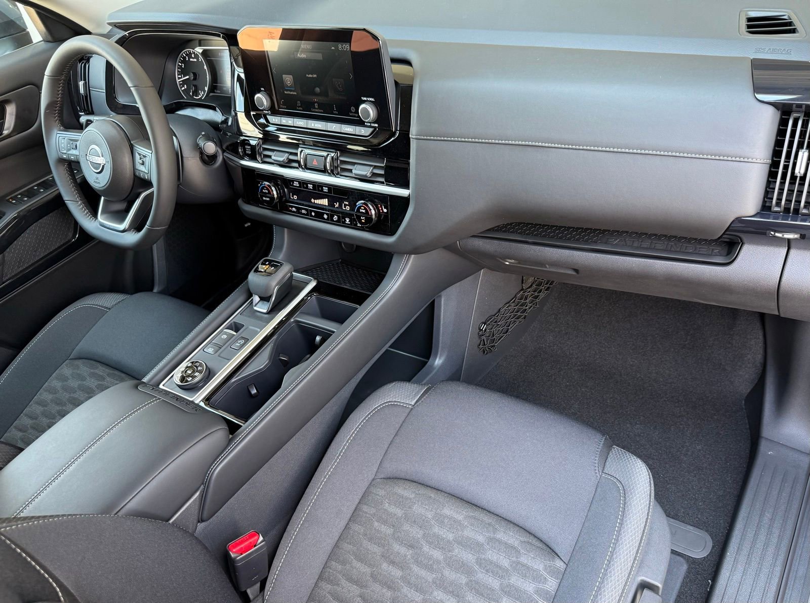 New 2025 Nissan Pathfinder SV w/ Cargo Package image 14