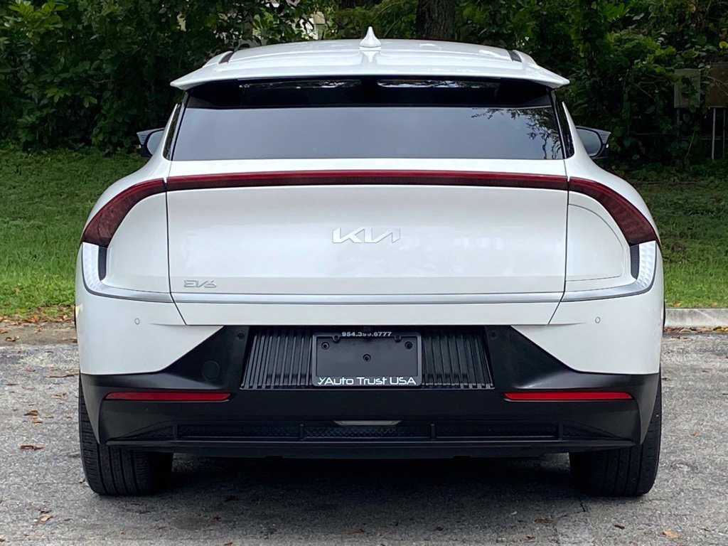 Used 2024 Kia EV6 Light RWD image 6