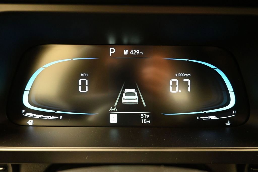 New 2026 Hyundai Elantra Sport FWD image 31