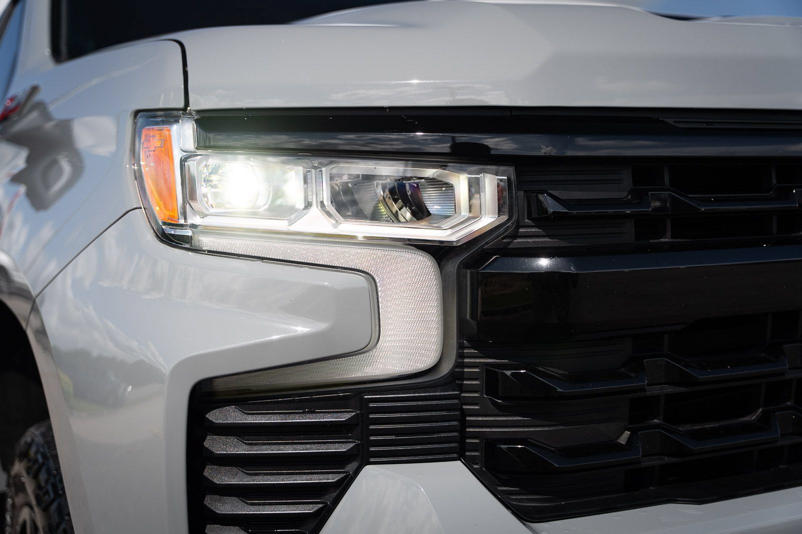 Used 2024 Chevrolet Silverado 1500 LT Trail Boss w/ Convenience Package II AWD/4WD image 10